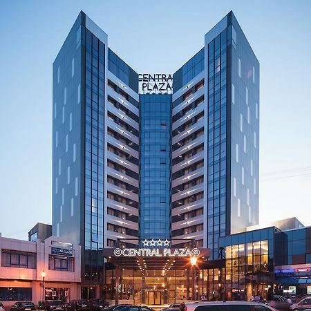 Central Plaza Hotel Karácsonkő Kültér fotó